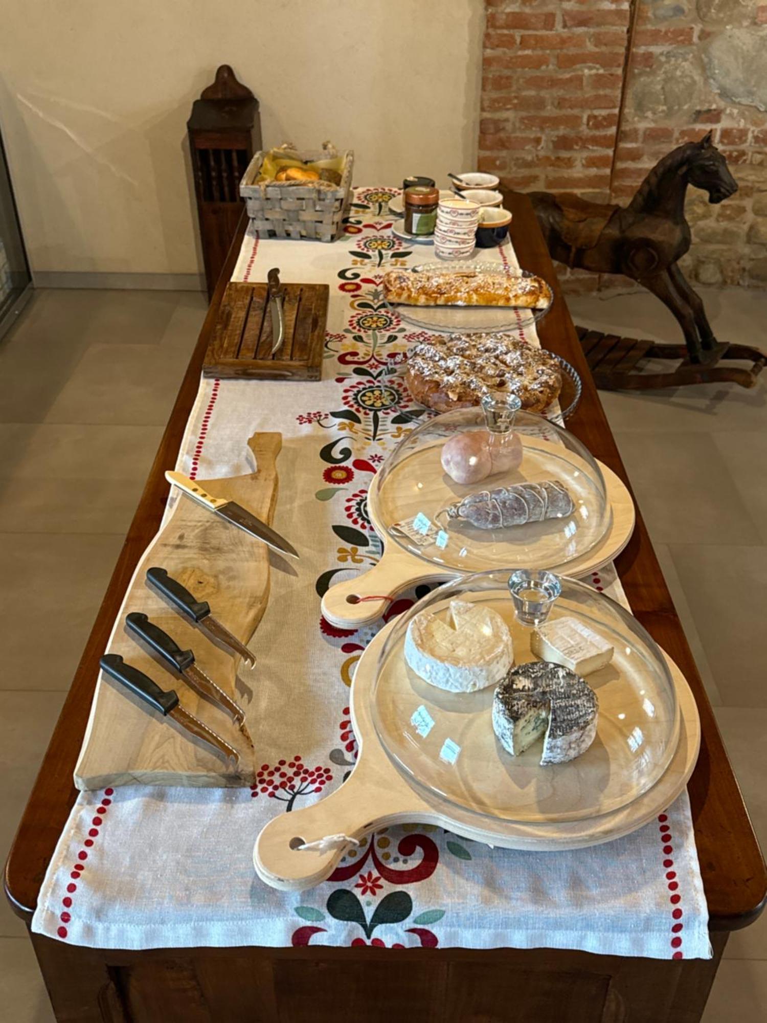 Antica Cascina Pilo Villa Monchiero Екстериор снимка